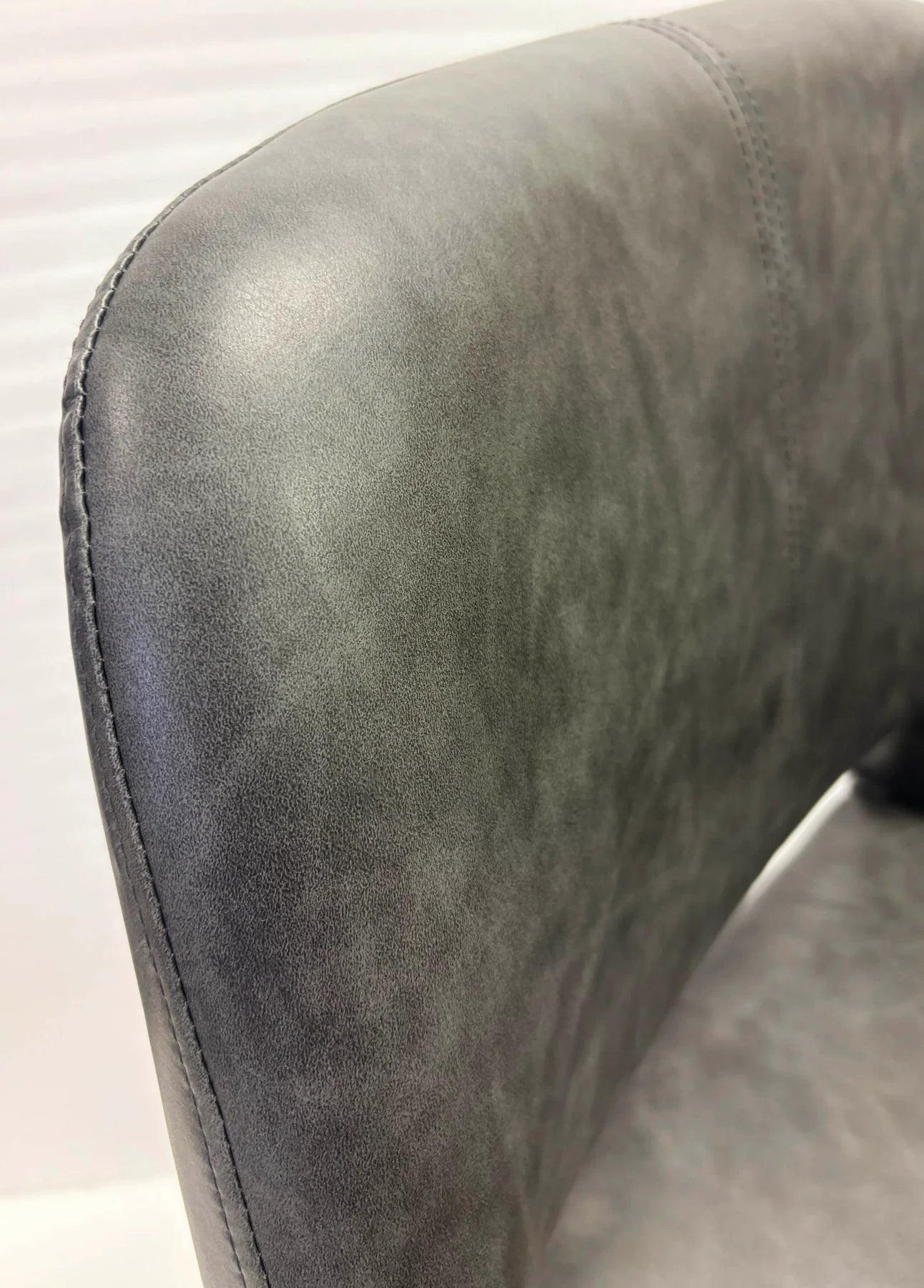 Aurelia Executive Office Leather Chair - Grey - Finery ALLUSTRA